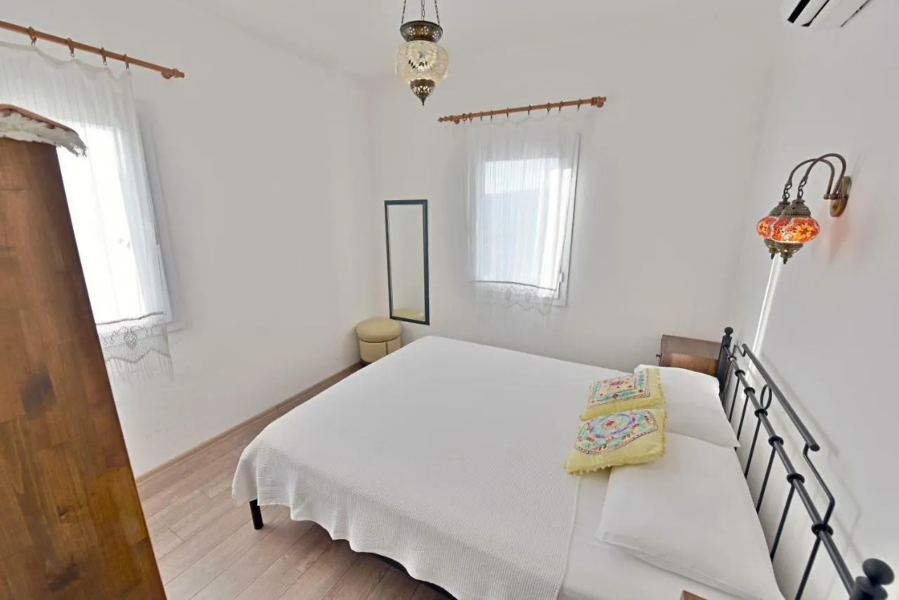 Matiz Tuerkbuekue (Adults Only) Apartment Homestay Golturkbuku